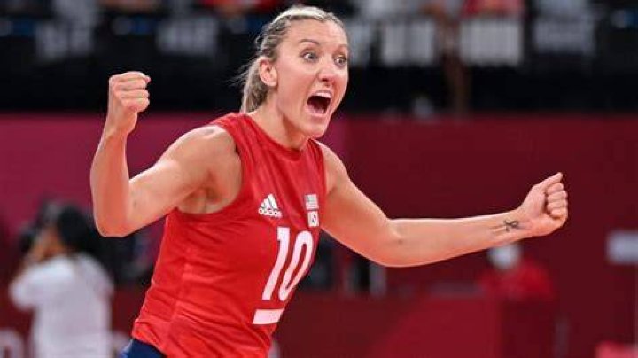 Where is Jordan Larson getting married?