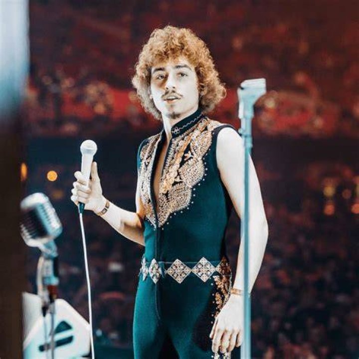 Who Is Josh Kiszka's Lover? Greta Van Fleet Frontman Confirms He's In