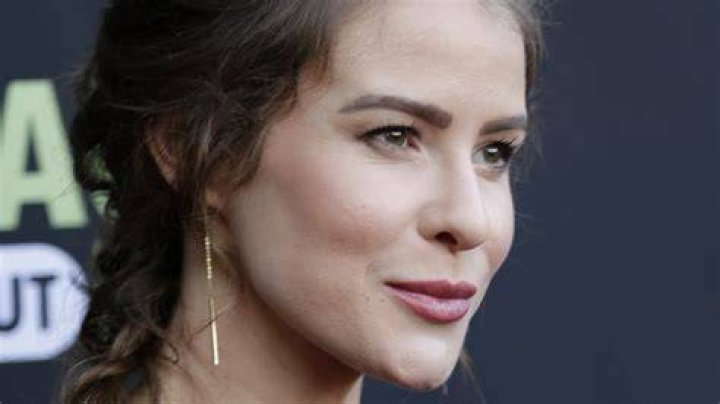 Why Linsey Godfrey Really Took A Long Break From Days Of Our Lives