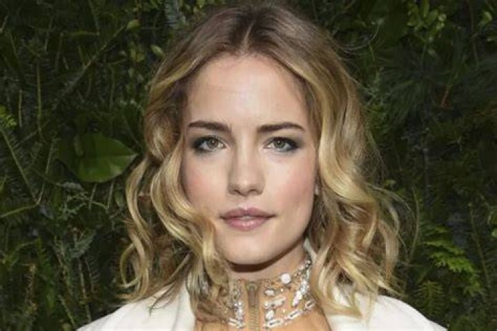 Willa Fitzgerald Net Worth, Bio, Age, Wiki, Height, Zodiac